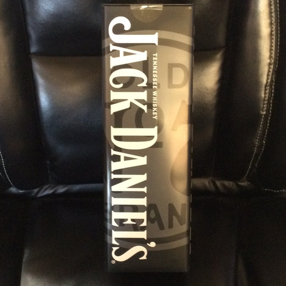 New Jack Daniels whiskey tin can